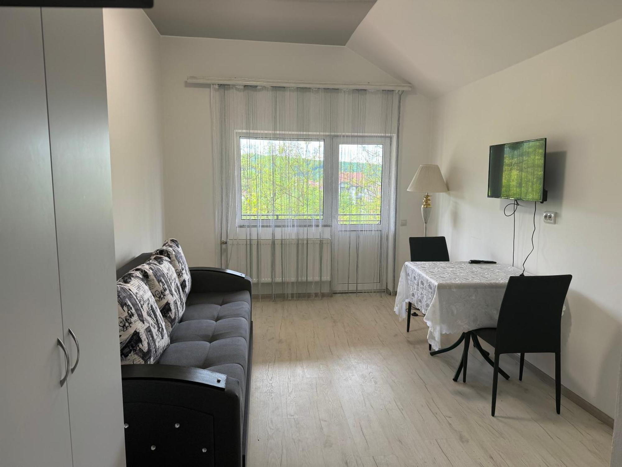 Hotel Еліт Svalyava Esterno foto