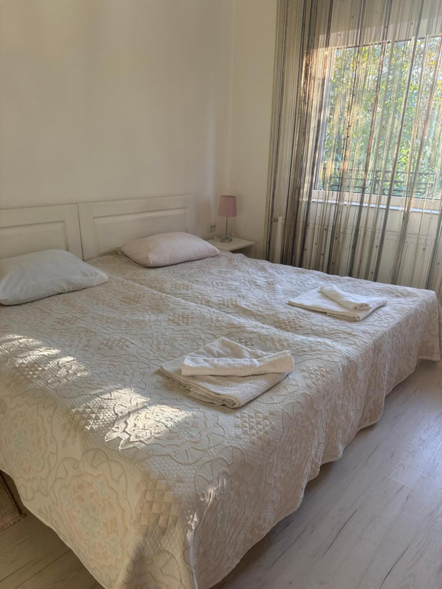Hotel Еліт Svalyava Esterno foto